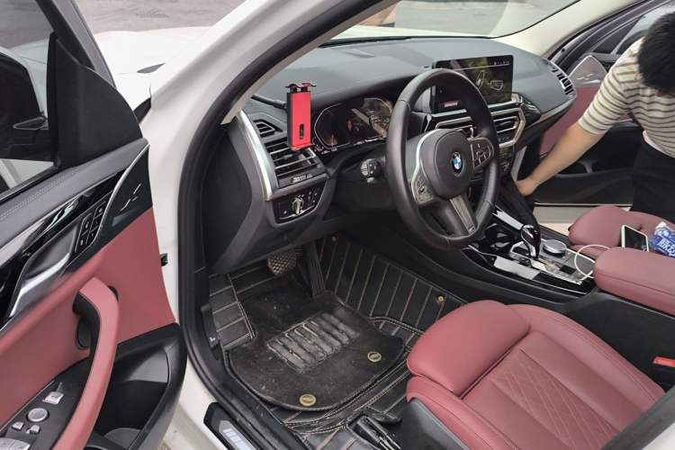 Used BMW X3 2023 xDrive25i M Sport Package Driver Seat