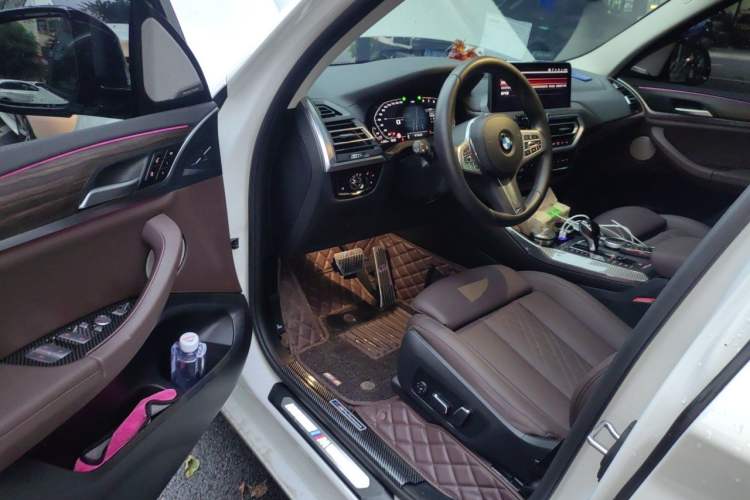 Used BMW X3 2023 Restyled xDrive30i Leading Edition M Night Sky Package Driver Seat