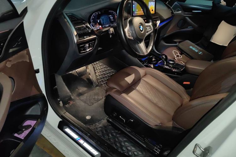 Used BMW X3 2023 Restyled xDrive30i Luxury Version M Night Edition Package Driver Seat