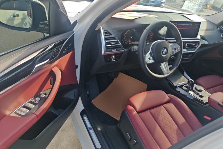 Used BMW X3 2023 xDrive25i M Sport Package Driver Seat