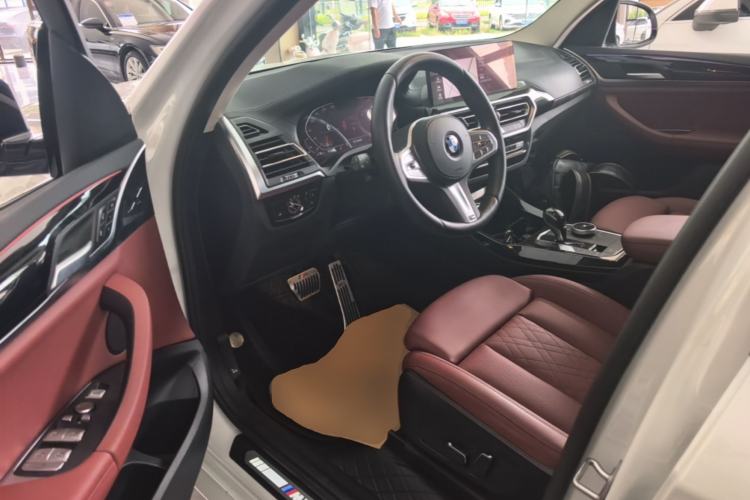 Used BMW X3 2023 xDrive25i M Sport Package Driver Seat