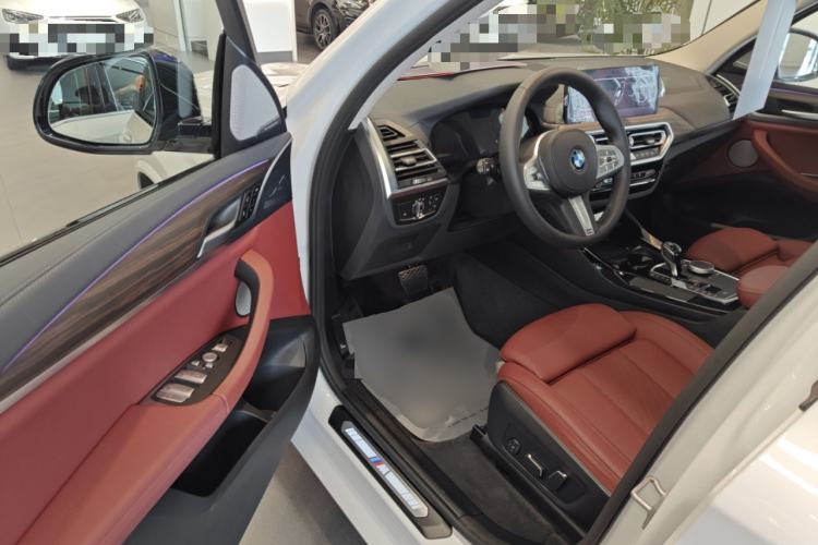 Used BMW X3 2023 Restyled xDrive30i Leading Edition M Night Sky Package Driver Seat