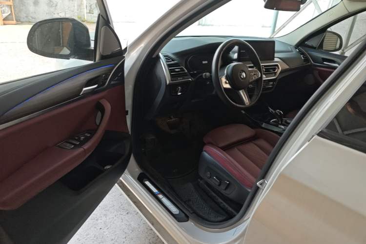 Used BMW X3 2023 xDrive30i Luxury Edition M Night Sky Package Driver Seat