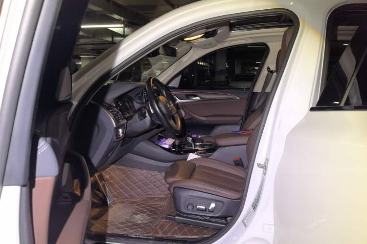 Used BMW X3 2023 xDrive30i Leading Model M Night Edition Package Driver Seat