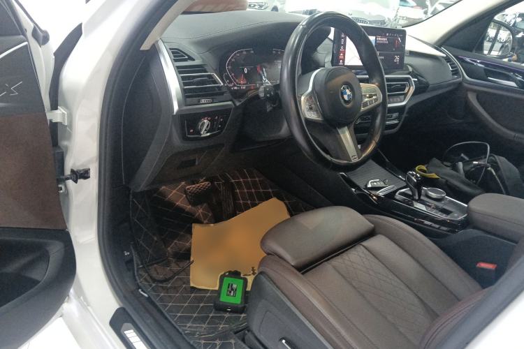 Used BMW X3 2023 xDrive25i M Sport Package Driver Seat