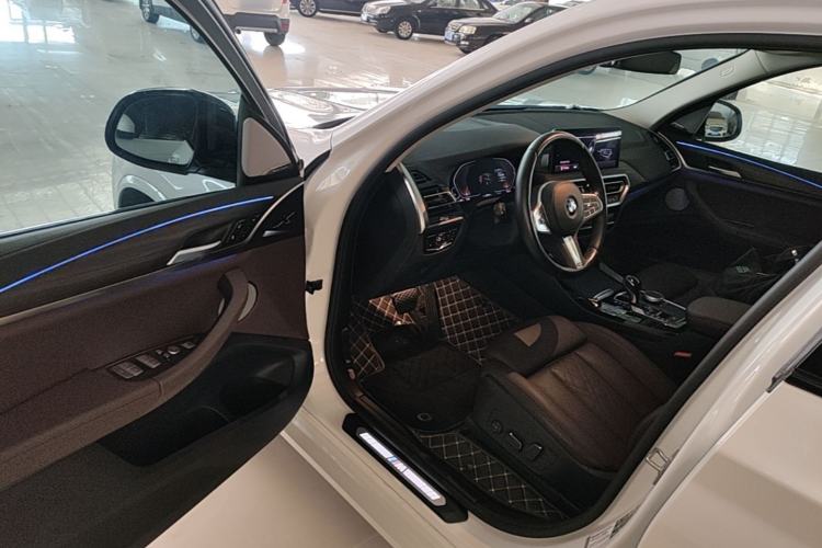 Used BMW X3 2023 Restyled xDrive30i Leading Edition M Night Sky Package Driver Seat