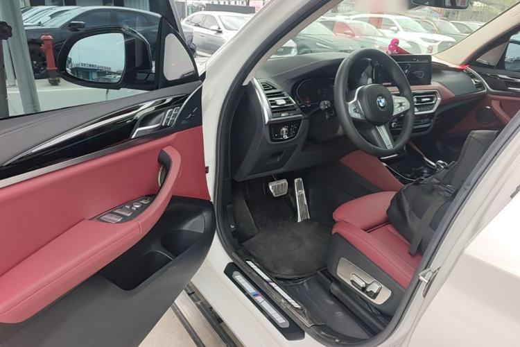 Used BMW X3 2023 xDrive25i M Sport Package Driver Seat