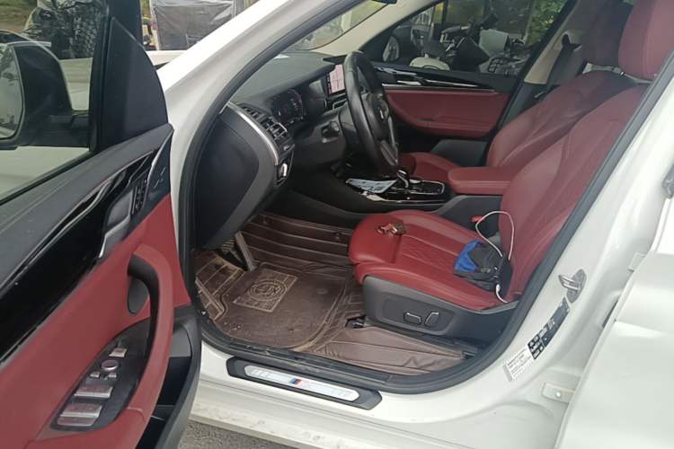 Used BMW X3 2023 xDrive25i M Sport Package Driver Seat