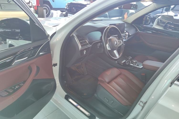 Used BMW X3 2023 xDrive25i M Sport Package Driver Seat