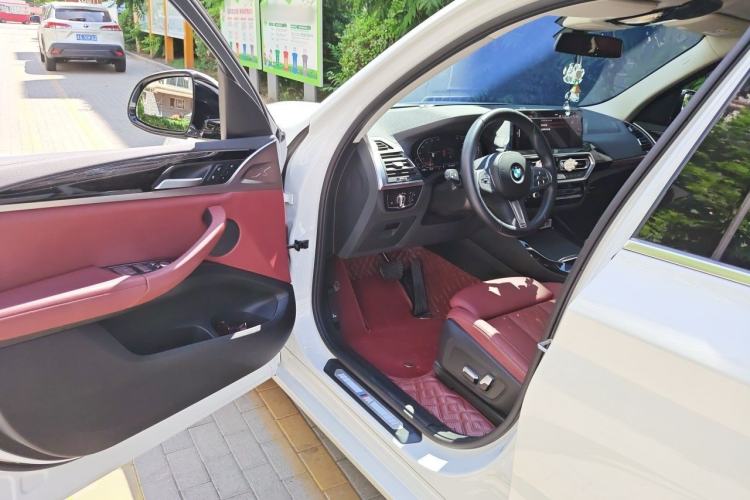 Used BMW X3 2023 xDrive25i M Sport Package Driver Seat