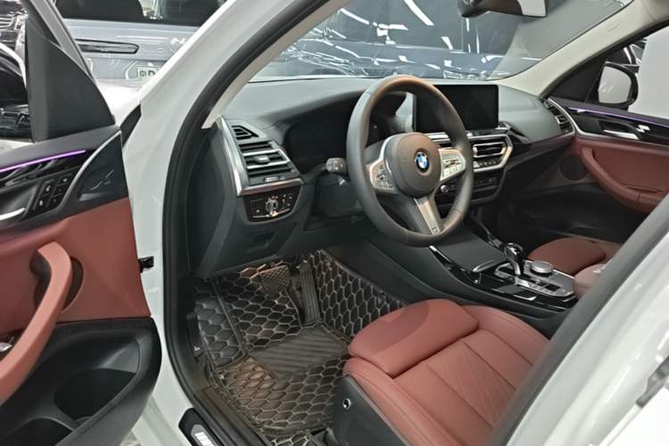 Used BMW X3 2023 xDrive25i M Sport Package Driver Seat