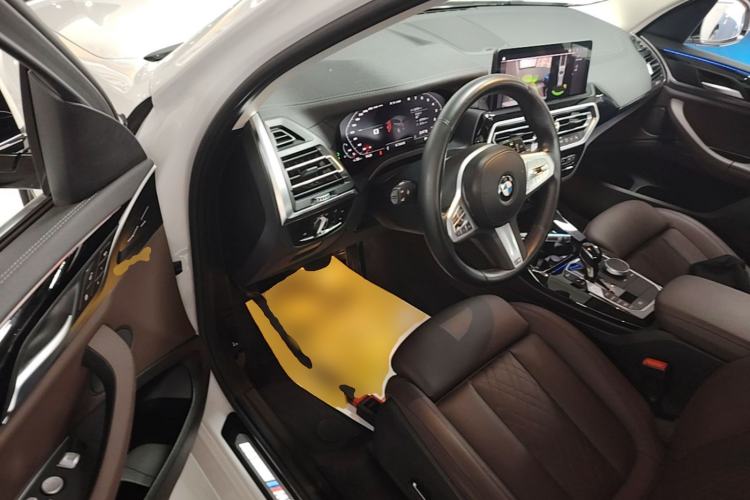 Used BMW X3 2023 xDrive25i M Sport Package Driver Seat