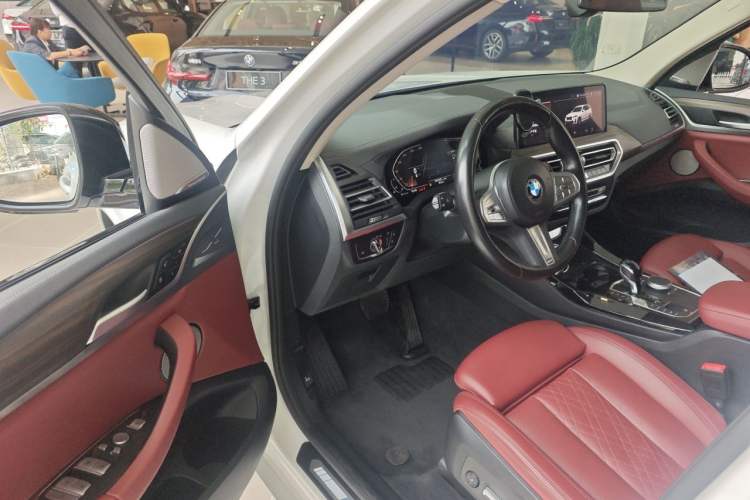 Used BMW X3 2023 xDrive30i Leading Model M Night Edition Package Driver Seat