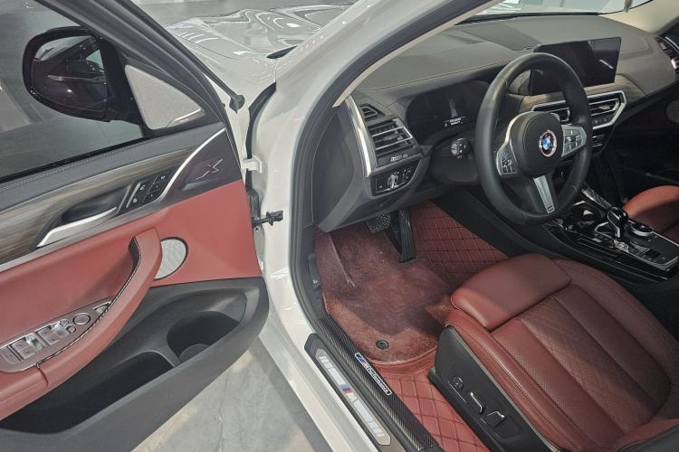 Used BMW X3 2023 Restyled xDrive30i Leading Edition M Night Sky Package Driver Seat