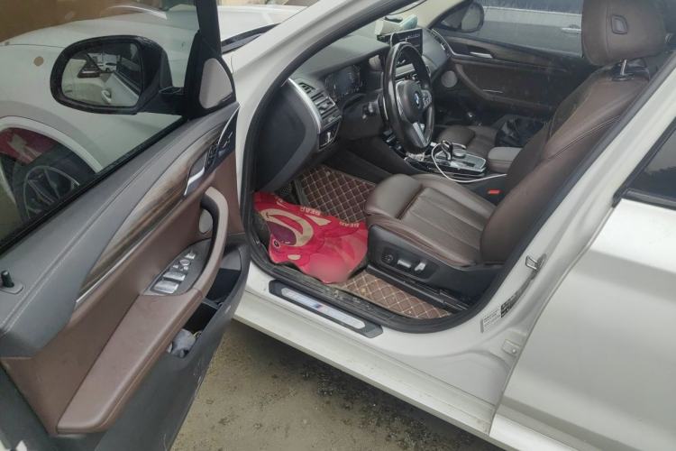 Used BMW X3 2023 xDrive30i Leading Model M Night Edition Package Driver Seat