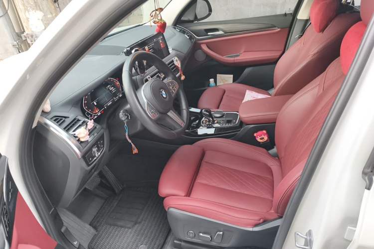 Used BMW X3 2023 xDrive30i Leading Model M Night Edition Package Driver Seat