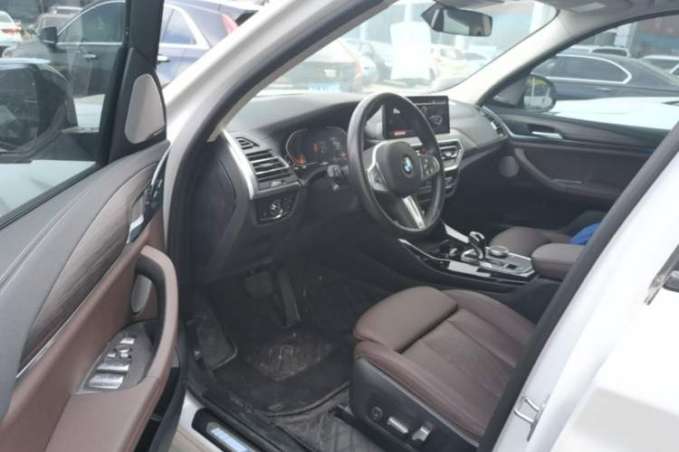 Used BMW X3 2023 xDrive30i Leading Model M Night Edition Package Driver Seat