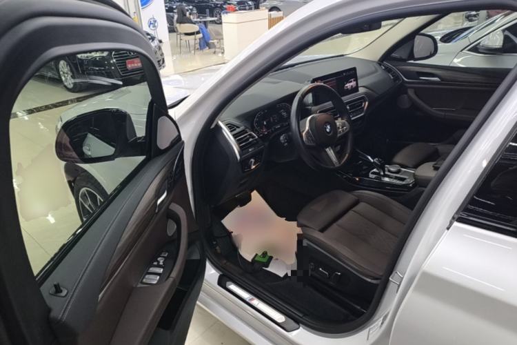 Used BMW X3 2023 Restyled xDrive30i Leading Edition M Night Sky Package Driver Seat