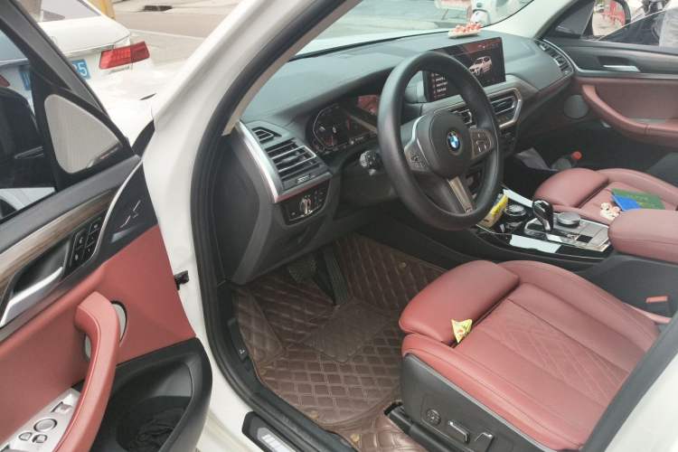Used BMW X3 2023 Restyled xDrive30i Leading Edition M Night Sky Package Driver Seat