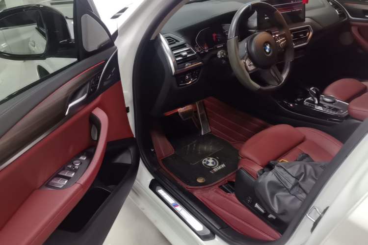 Used BMW X3 2023 xDrive30i Leading Model M Night Edition Package Driver Seat