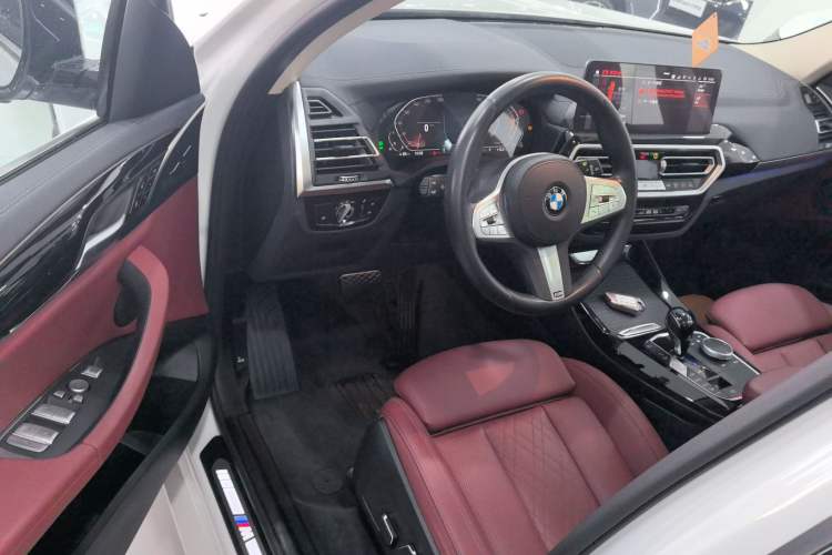 Used BMW X3 2023 xDrive25i M Sport Package Driver Seat