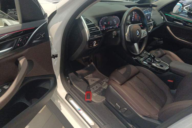Used BMW X3 2023 xDrive25i M Sport Package Driver Seat
