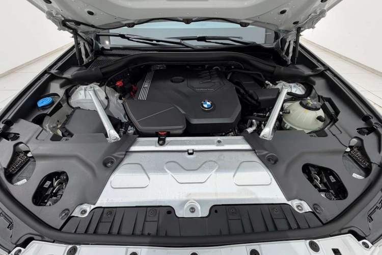 Used BMW X3 2023 xDrive25i M Sport Package Engine Bay