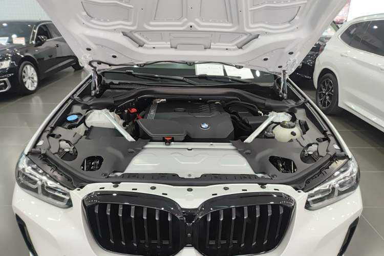Used BMW X3 2023 Restyled xDrive30i Leading Edition M Night Sky Package Engine Bay