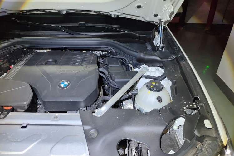 Used BMW X3 2023 xDrive25i M Sport Package Engine Bay Left