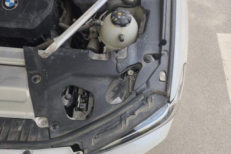 Used BMW X3 2023 xDrive25i M Sport Package Engine Bay Left