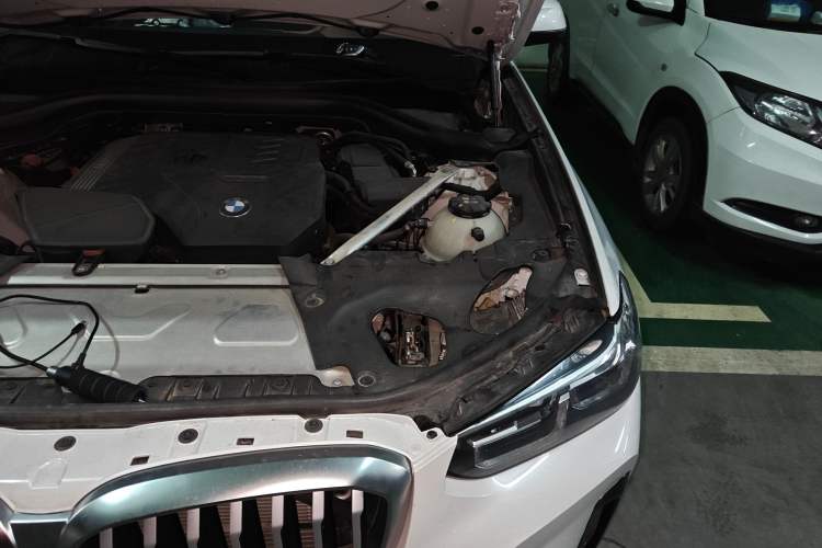 Used BMW X3 2023 xDrive25i M Sport Package Engine Bay Left
