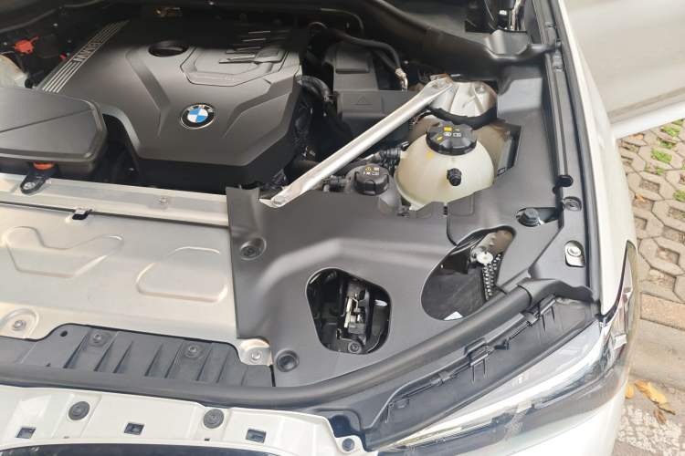Used BMW X3 2023 Restyled xDrive30i Leading Edition M Night Sky Package Engine Bay Left
