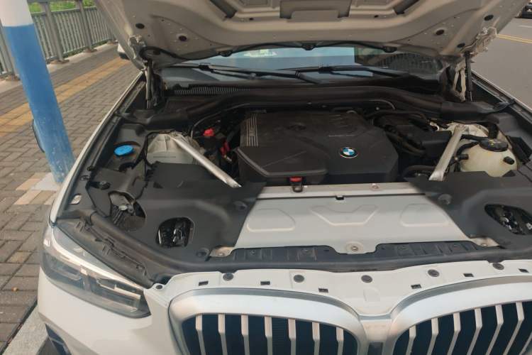 Used BMW X3 2023 xDrive25i M Sport Package Engine Bay Right