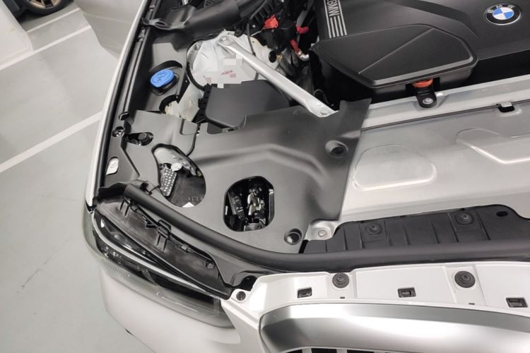 Used BMW X3 2023 xDrive25i M Sport Package Engine Bay Right