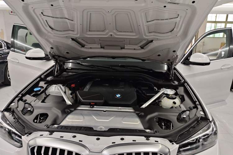 Used BMW X3 2023 xDrive25i M Sport Package Engine Bay