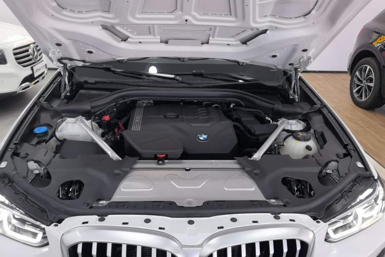 Used BMW X3 2023 xDrive25i M Sport Package Engine Bay