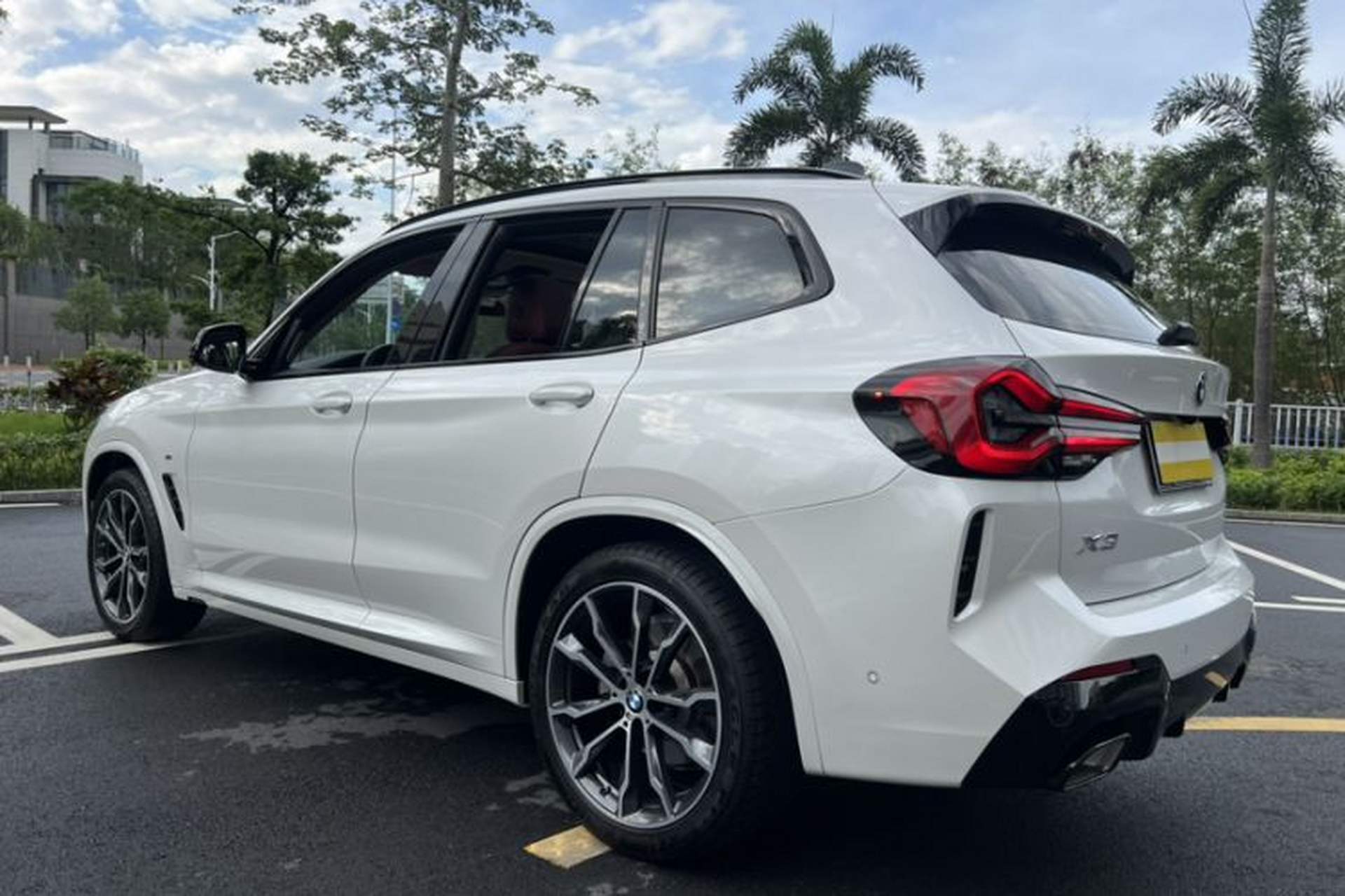 Used BMW X3 2023 xDrive30i Leading Model M Night Edition Package Exterior 10