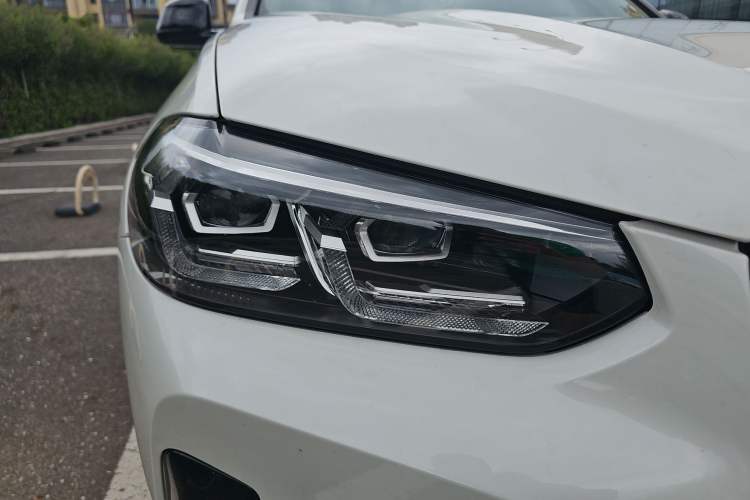Used BMW X3 2023 xDrive30i Leading Model M Night Edition Package Exterior 3