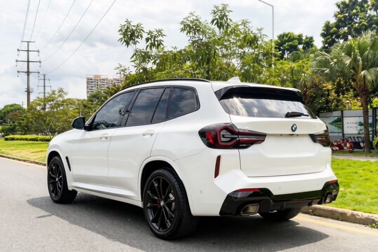 Used BMW X3 2023 Restyled xDrive30i Luxury Version M Night Edition Package Exterior 3