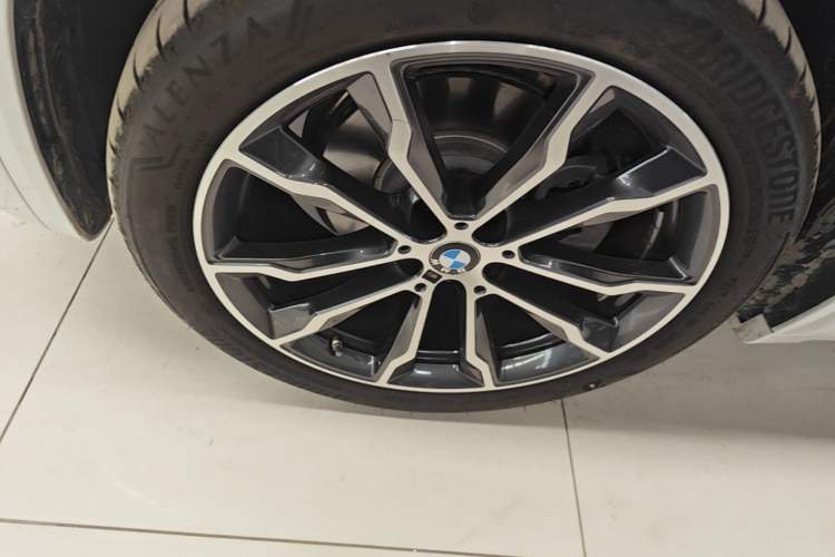 Used BMW X3 2023 Restyled xDrive30i Leading Edition M Night Sky Package Exterior 4