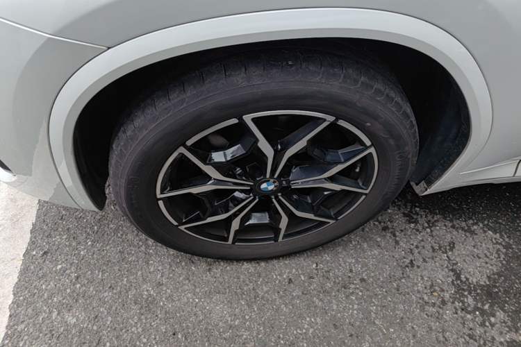 Used BMW X3 2023 xDrive25i M Sport Package Exterior 4