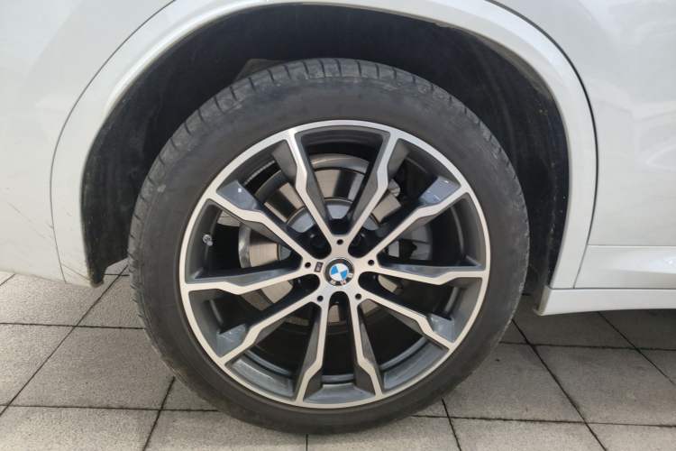 Used BMW X3 2023 Restyled xDrive30i Leading Edition M Night Sky Package Exterior 4