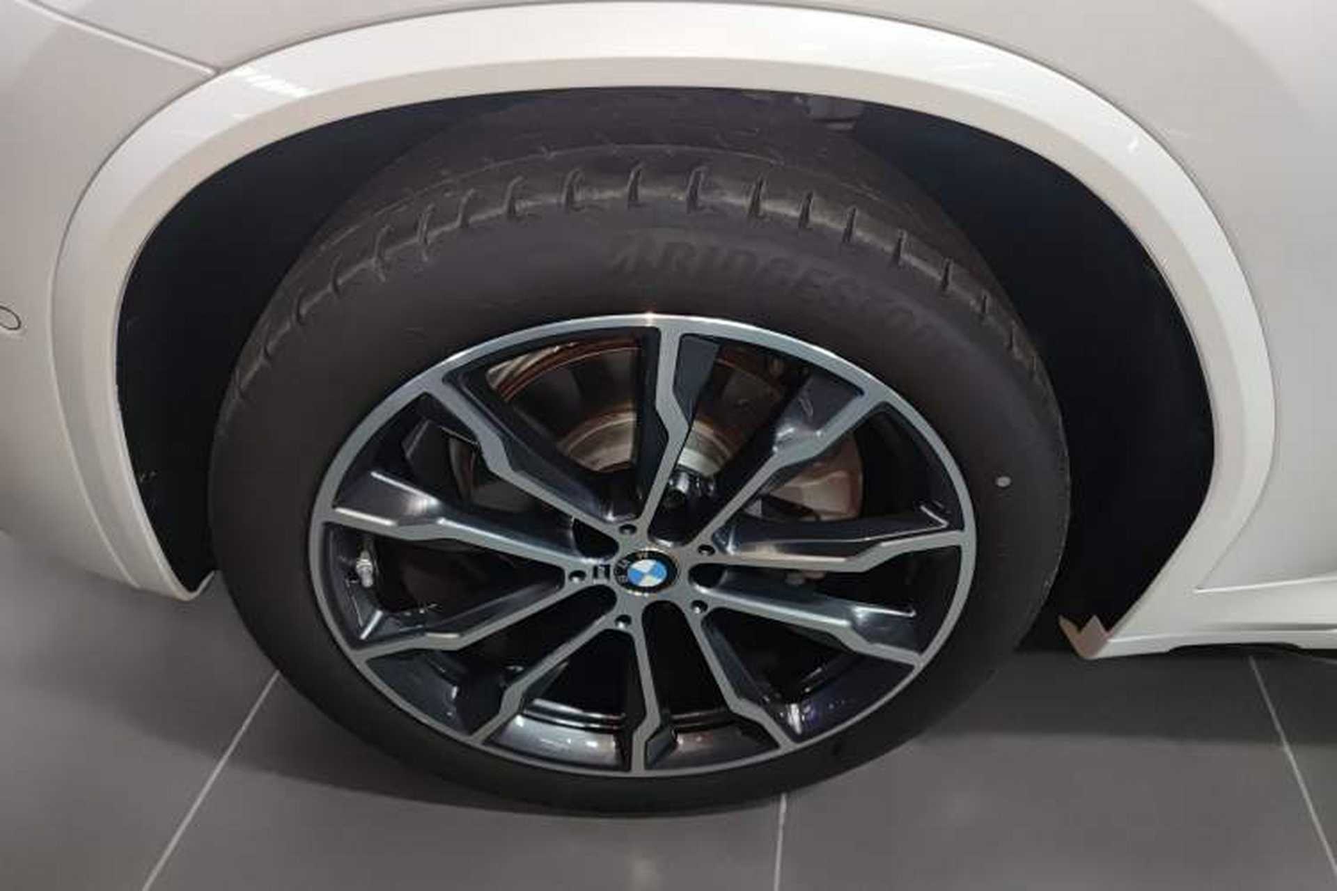 Used BMW X3 2023 Restyled xDrive30i Leading Edition M Night Sky Package Exterior 4