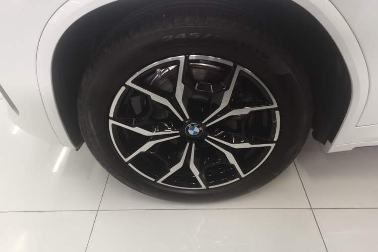 Used BMW X3 2023 xDrive25i M Sport Package Exterior 4