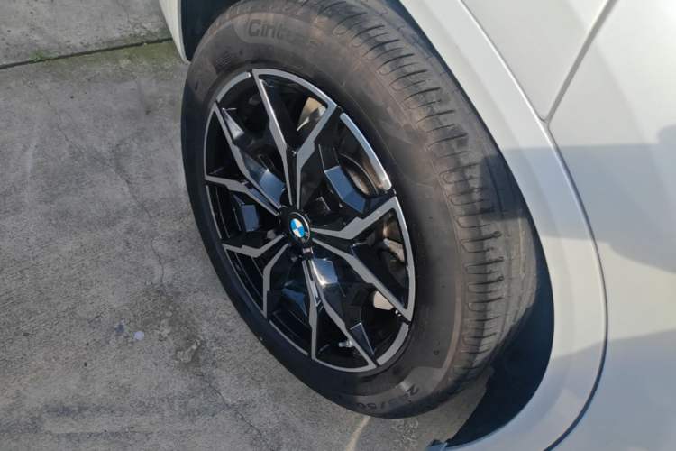 Used BMW X3 2023 xDrive25i M Sport Package Exterior 5