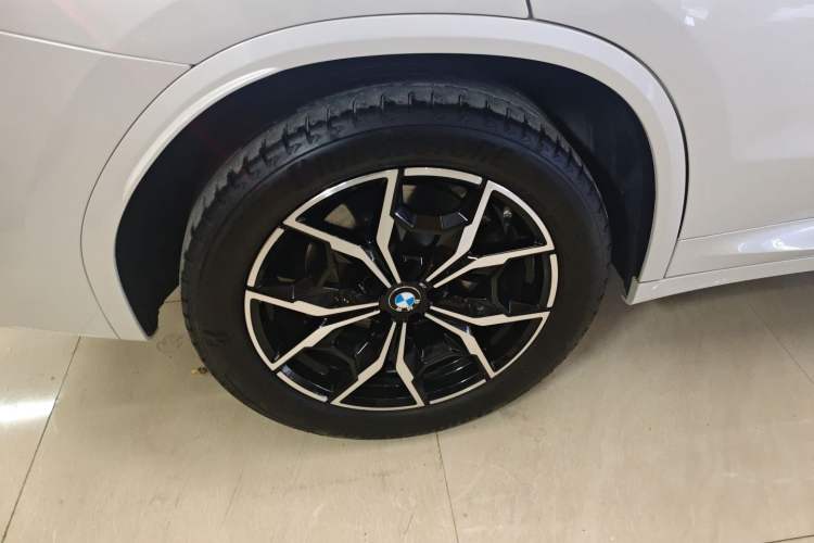 Used BMW X3 2023 xDrive25i M Sport Package Exterior 5