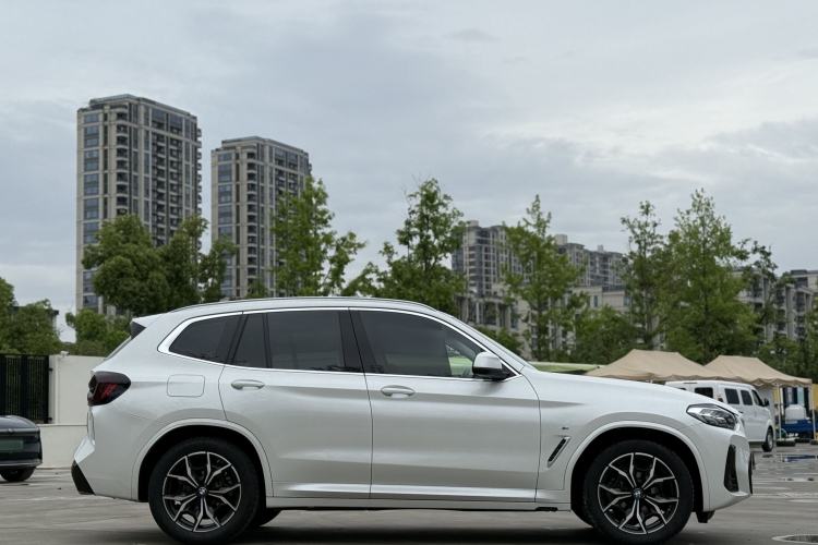 Used BMW X3 2023 xDrive25i M Sport Package Exterior 5