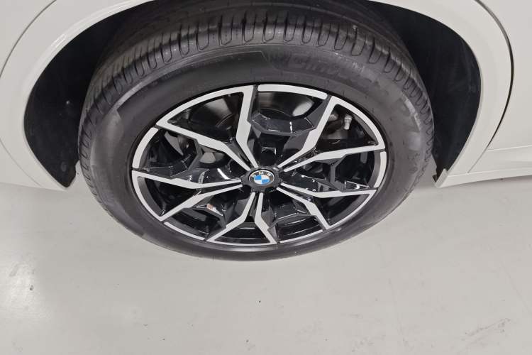 Used BMW X3 2023 xDrive25i M Sport Package Exterior 5