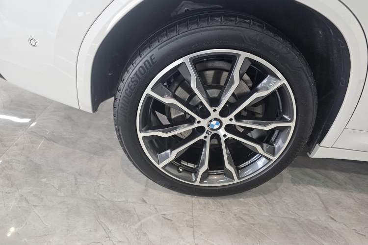 Used BMW X3 2023 Restyled xDrive30i Leading Edition M Night Sky Package Exterior 5
