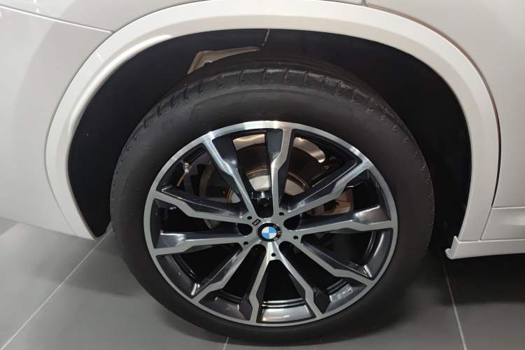 Used BMW X3 2023 Restyled xDrive30i Leading Edition M Night Sky Package Exterior 5